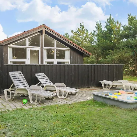 In With Sauna בית נופש בלבאנד